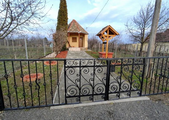 Barna Kucko Апартаменты